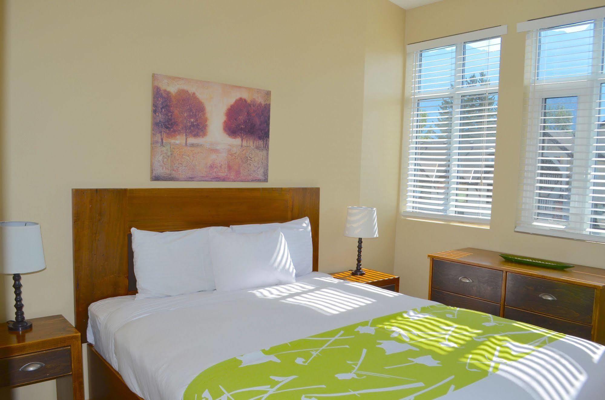 Sunset Resorts Canmore And Spa المظهر الخارجي الصورة
